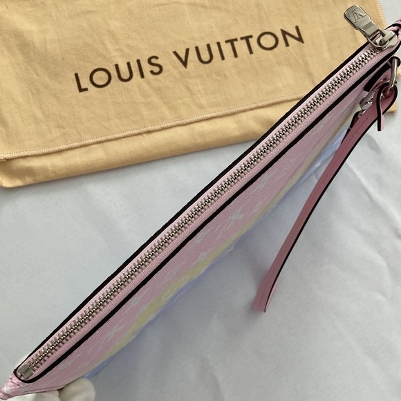 nwot Louis Vuitton Limited Edition Escale Neverfull MM Pochette - Picture 6 of 10